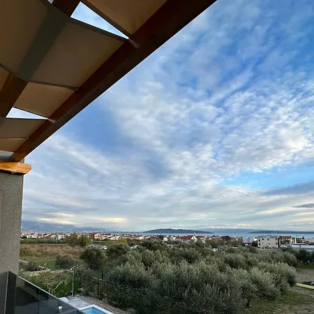 C'est La Vie Holiday home