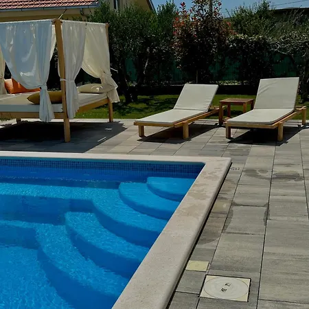 Holiday home C'est La Vie