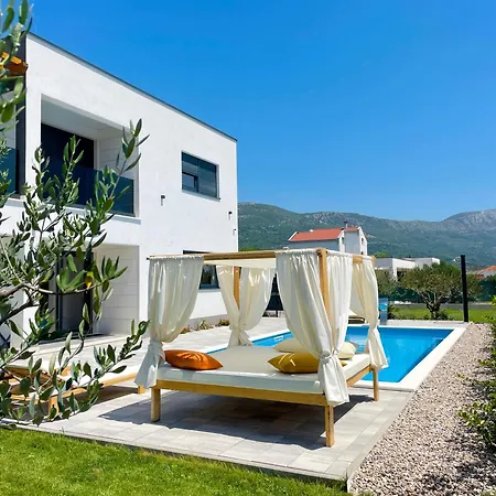 Feriehus C'est La Vie Kaštela