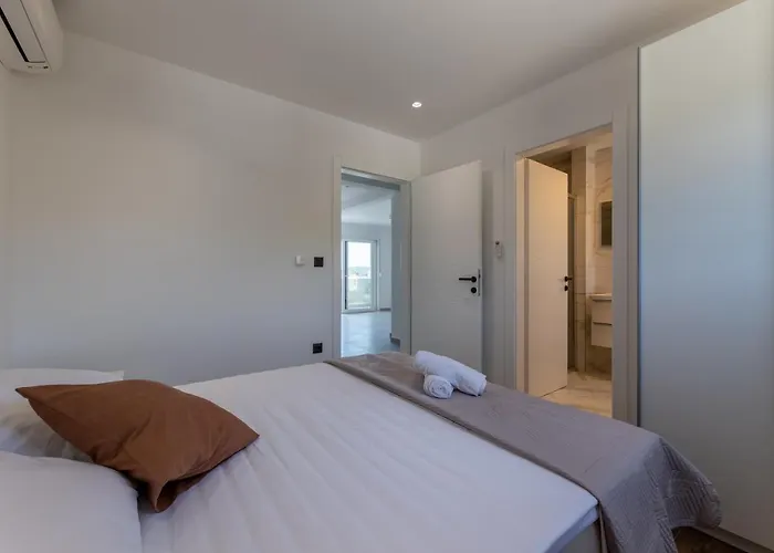 C'est La Vie Feriehus Kaštela