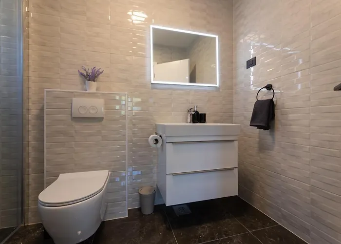 C'est La Vie * Kaštela